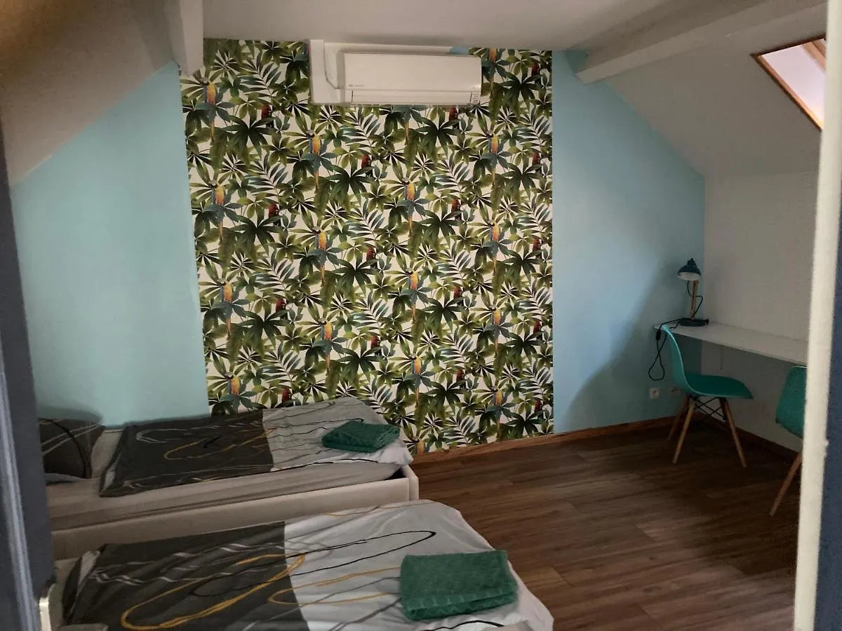 T3 Sur Fermette Avec Les Animaux Apartment Lusigny France